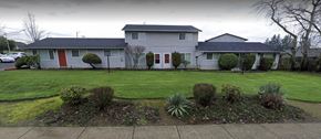 Oregon City apartment for rent - Cinnamon Square Apartments Building Exterior