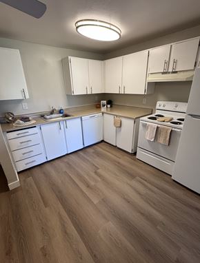 Portland apartment for rent - Somerset West Apartments - Portland, Oregon