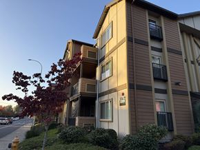 Gresham apartment for rent - Sierra Point Apartments Gresham, Oregon - Exterior