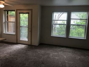 Portland apartment for rent - Barbur Heights Apartments Living Room