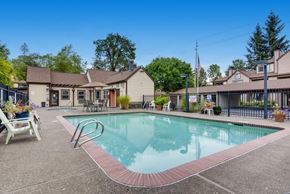 Beaverton apartment for rent - Stratford Apartments Pool