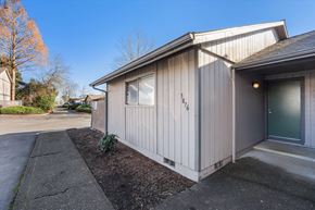 Salem apartment for rent - Rockwood Park Front Door