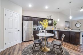 Bellevue apartment for rent - Bellevue Nebraska Apartment Rentals Redwood Living Redwood Bellevue South 25th Street Forestwood Kitchen