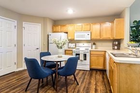 Elyria apartment for rent - Elyria OH Apartment Rentals Redwood Elyria Kitchen