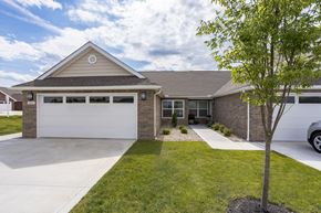 Greenwood apartment for rent - Greenwood Indiana Apartment Rentals Redwood Living Redwood Greenwood Exterior