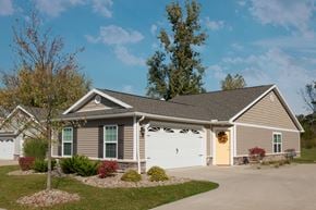 Hudson apartment for rent - Hudson OH Apartment Rentals Redwood Trails Of Hudson Exterior