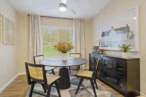 Mansfield apartment for rent - Mansfield OH Apartment Rentals Redwood Mansfield Gallery Dining