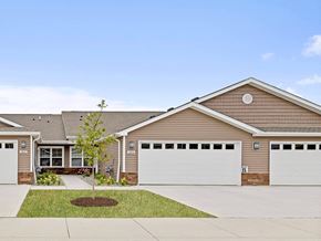 Medina apartment for rent - Medina Ohio Apartment Rentals Redwood Living Redwood Medina Lafayette Township Exterior