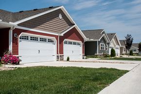 North Ridgeville apartment for rent - North Ridgeville OH Apartment Rentals Redwood Retreat At Stafford Exterior Side
