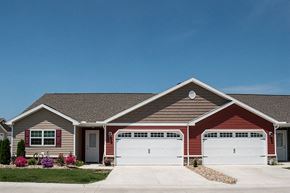 North Ridgeville apartment for rent - North ridgeville OH apartment rentals Redwood North Ridgeville Meadow Lakes Blvd Two Car Garage