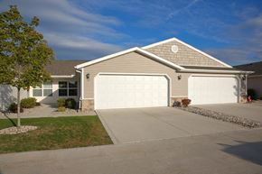 Oregon apartment for rent - Oregon OH Apartment Rentals Redwood Bay Pointe Exterior Two Car Garage