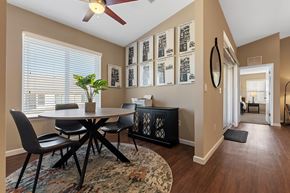 Greer apartment for rent - A dining room with a round table and chairs.