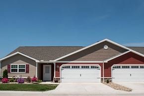 Wadsworth apartment for rent - Wadsworth OH Apartment Rentals Redwood Brookridge Two Car Garage