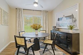 Waukee apartment for rent - Waukee IA Apartment Rentals Redwood Waukee Douglas Parkway Den