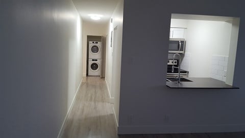 Floor plan for 2 beds, 1 bath, 575 sqft