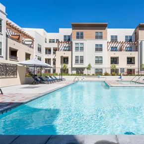 Burlingame apartment for rent - pool