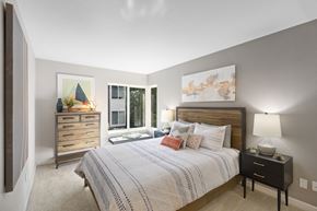 Bellevue apartment for rent - SoFi at Somerset Apartments Bedroom