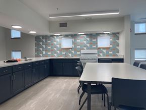 Chicago apartment for rent - Community Room Kitchen