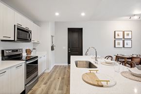 Miami apartment for rent - a kitchen and dining area in a 555 waverly unit