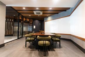 Brooklyn apartment for rent - A conference room with a long table and chairs.