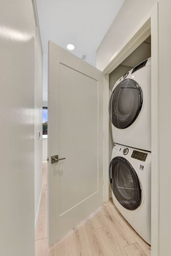 In-unit washer & dryer