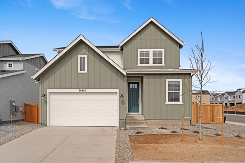Floor plan for 4 beds, 2.5 baths, 2272 sqft