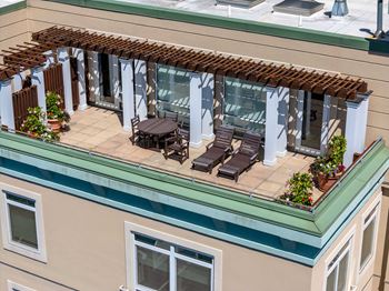 Community roofdeck