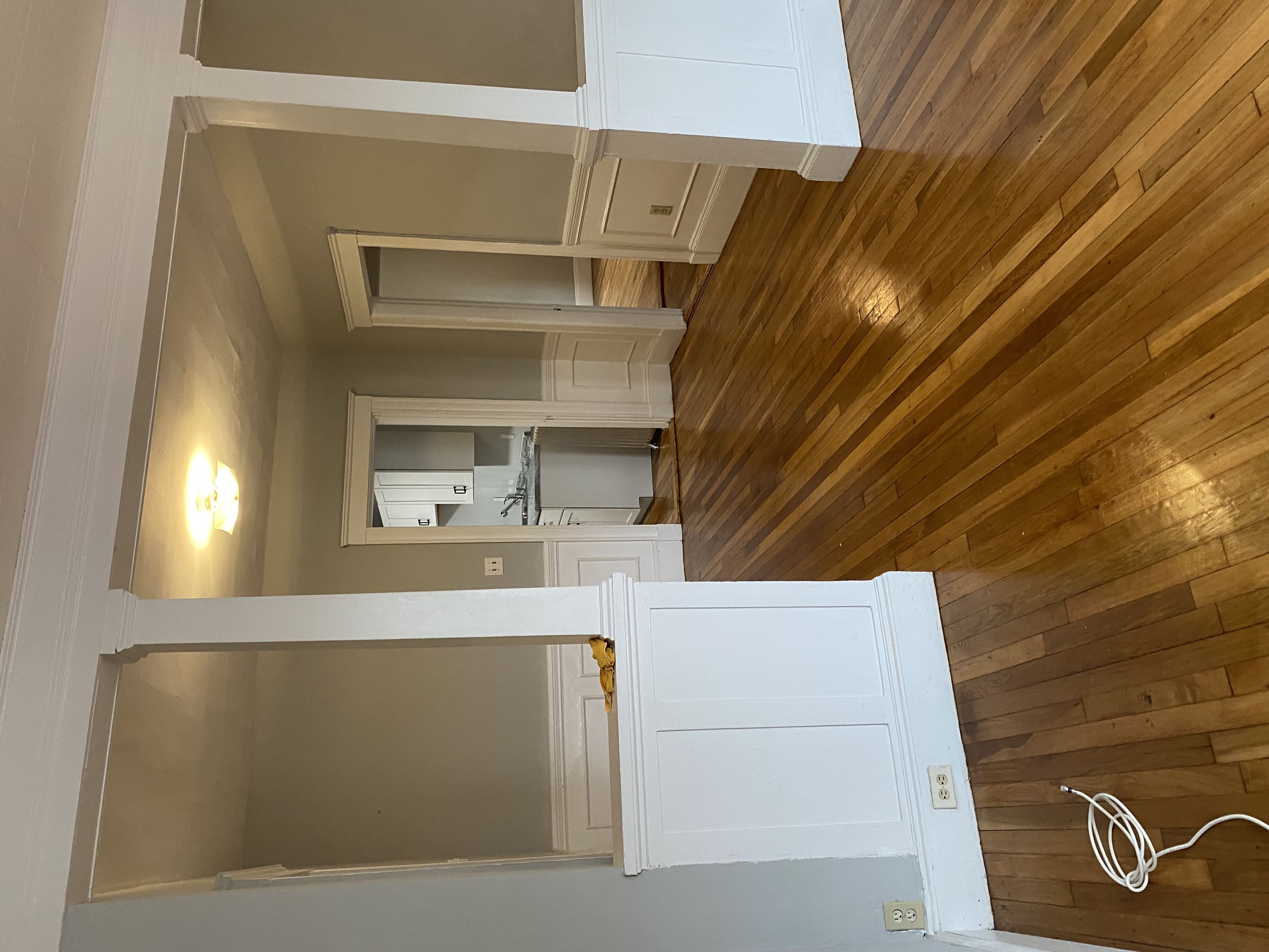 Floor plan for 2 beds, 1 bath, 1000 sqft