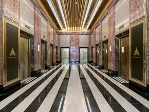 Detroit apartment for rent - the lobby of the 5th floor elevators of the building