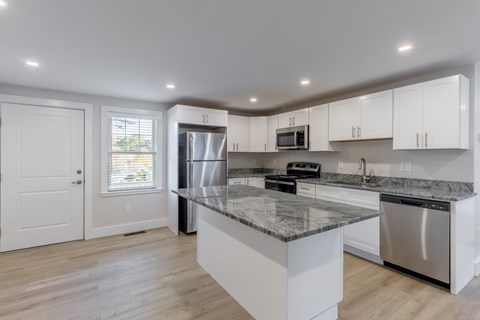 Floor plan for 2 beds, 1 bath, 894 sqft