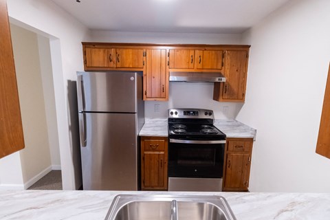 Floor plan for 2 beds, 1 bath, 775 sqft