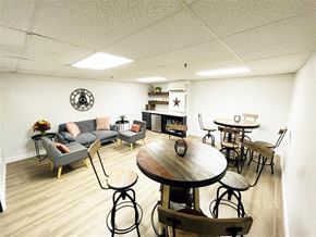 Franklin apartment for rent - a living room with a table and chairs