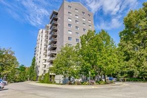 London apartment for rent - an empty street with an apartment building in the background