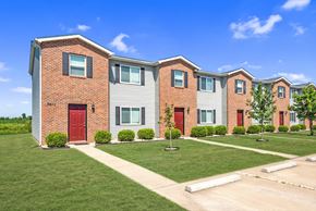 Mascoutah apartment for rent - exterior view at the regency woods apartments in pascagoula, ms
