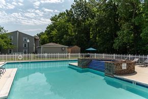Richmond apartment for rent - Pool