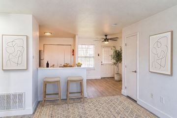 Port Huron apartment for rent - Lighthouse Estates