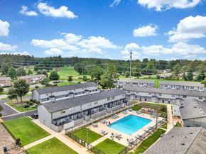 Augusta apartment for rent - Goshen pool aerial 1