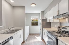 Muskegon apartment for rent - Arbor Crossings Apartments renovated kitchen in Muskegon, MI managed by Highlands Vista Group