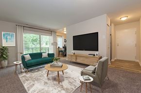 Savage apartment for rent - Living Room