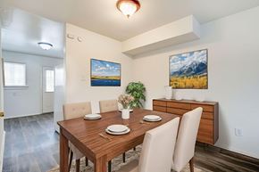 Sandston townhouse for rent - Modern Dining Room at Lawndale Farms, Sandston, Virginia