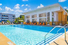 Asheville apartment for rent - the swimming pool at the resort on longboat key apartments in longboat springs