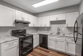Syracuse apartment for rent - Kitchen at Lifestyle Apartments at Syracuse, Syracuse, NY