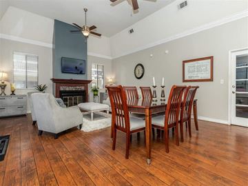Lancaster apartment for rent - A dining room with a wooden table and chairs.