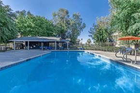 Riverside apartment for rent - the swimming pool at our apartments