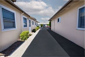 San Jose apartment for rent - Chestnut & Hedding building and walkways in between