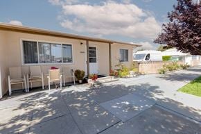 San Jose apartment for rent - Chestnut & Hedding building and sidewalks