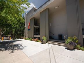 San Jose apartment for rent - 470 Apartments building with logo