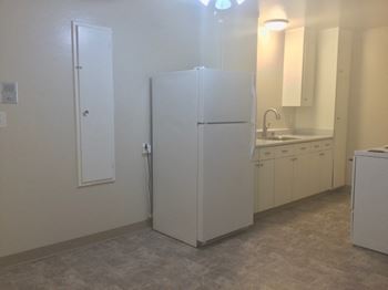 470 Vacant apt