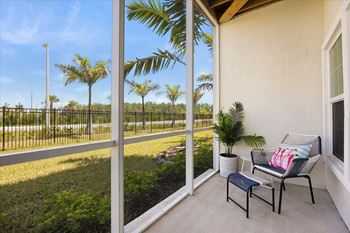 Screened in patios/balcony