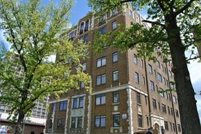 Indianapolis apartment for rent - The Enclave at Meridian apartments in Indianapolis, IN